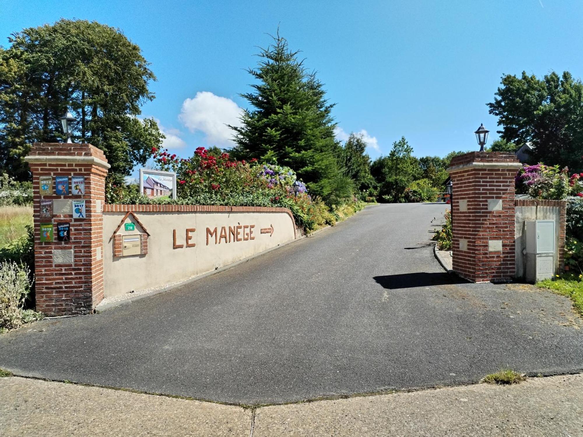 Le Manege Gite Le Tilleul Hotel Sainte-Marie-au-Bosc ภายนอก รูปภาพ